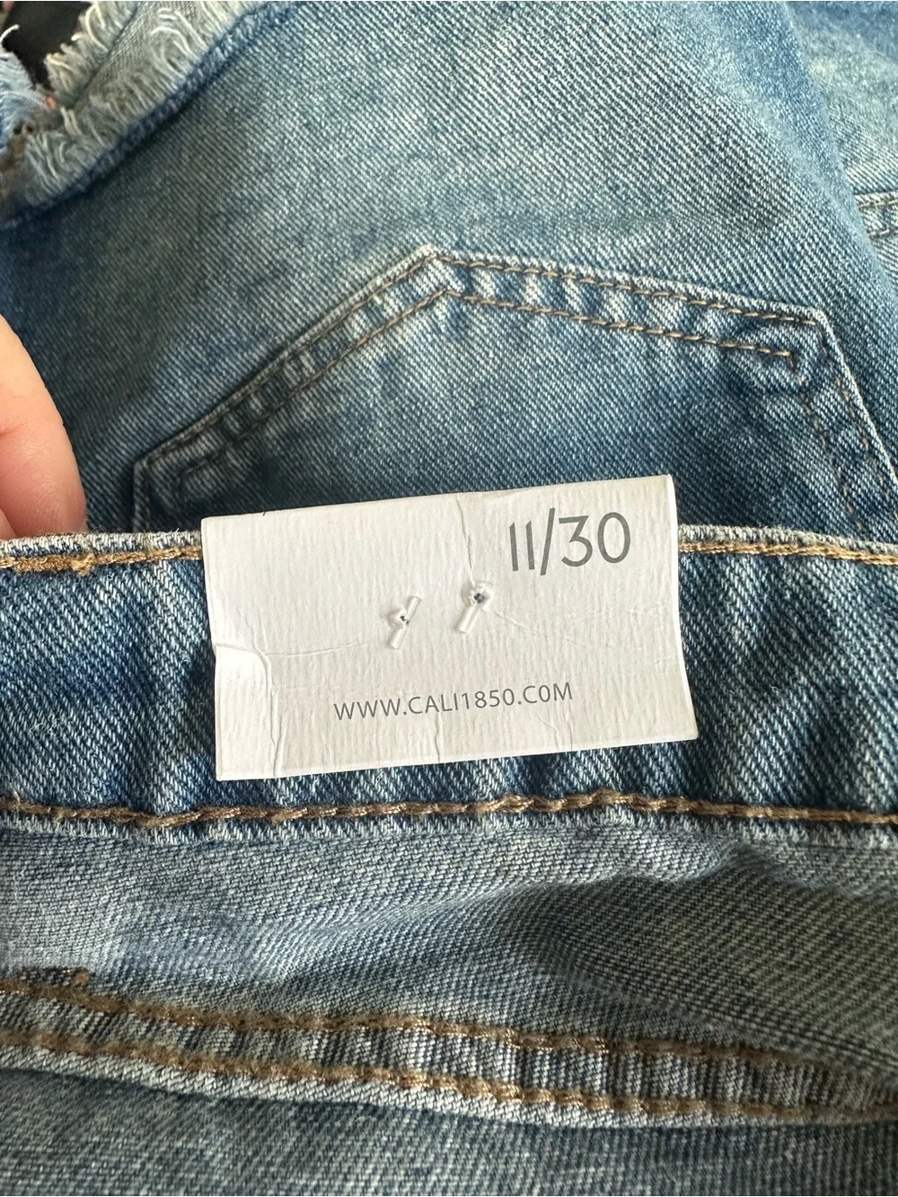 Women’s Cali 1850 Denim Shorts Size 11/30 – Denim Belt – NWT